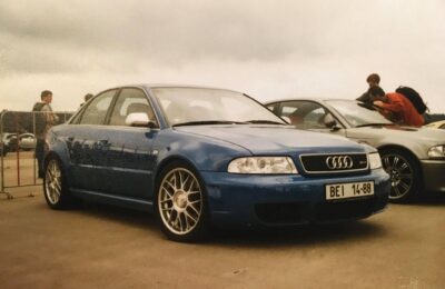 Unikátní AUDI RS4 sedan (2002)