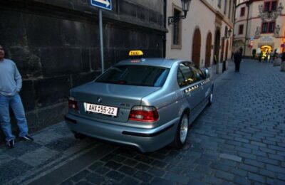 BMW 540i (E39)